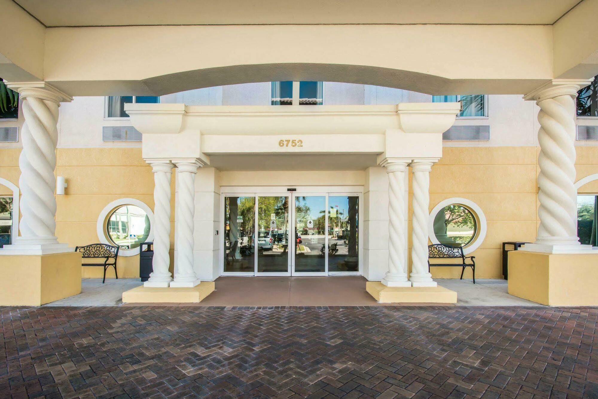 Comfort Inn & Suites Jupiter I-95 Exterior foto